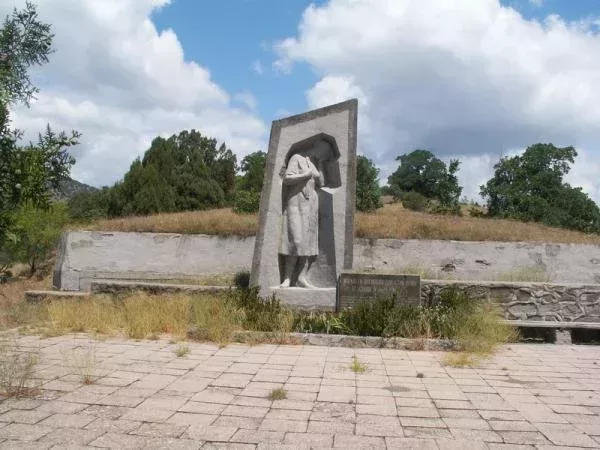 Веселое Крым памятник жертвам селя
