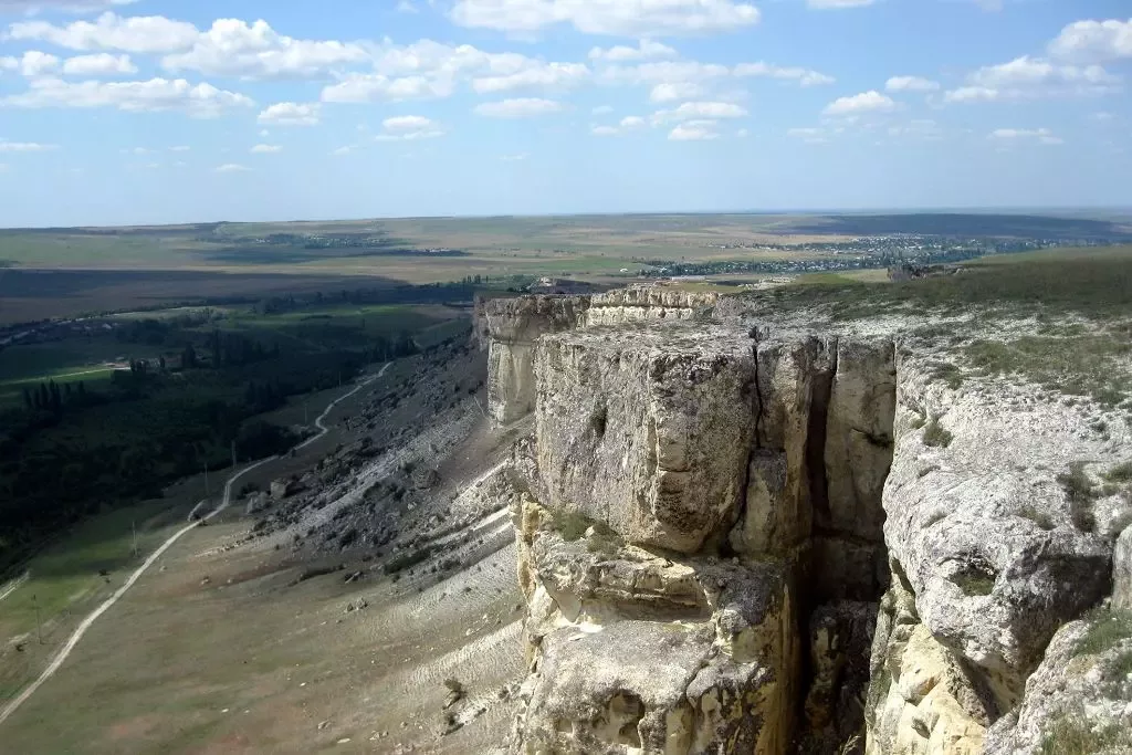 Белая скала (Ак-Кая)