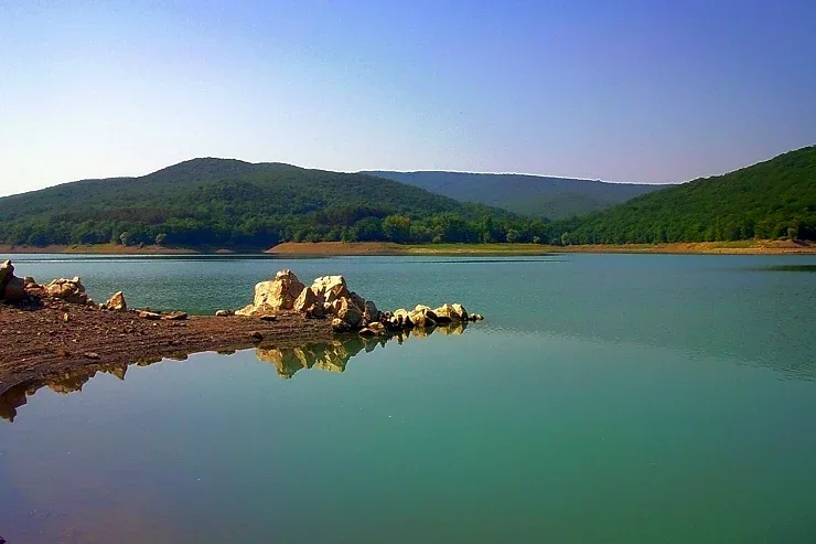 Партизанское водохранилище Крым